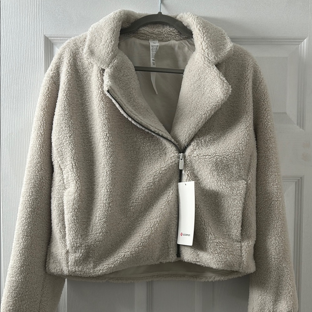 Lululemon textured fleece moto jacket!